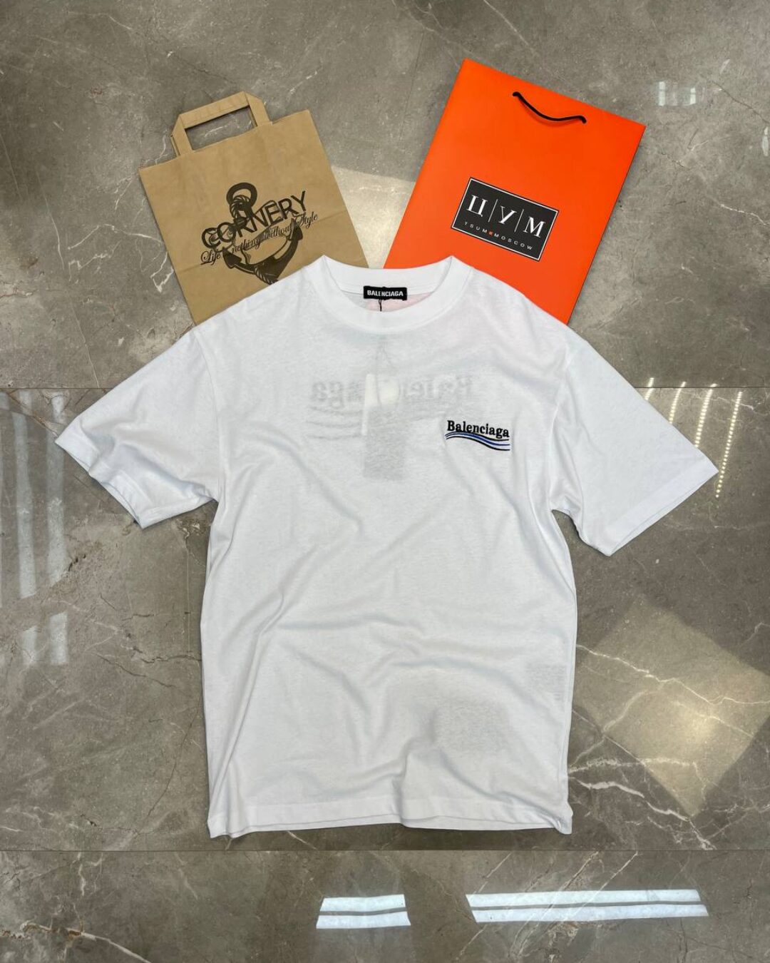 Футболка Balenciaga