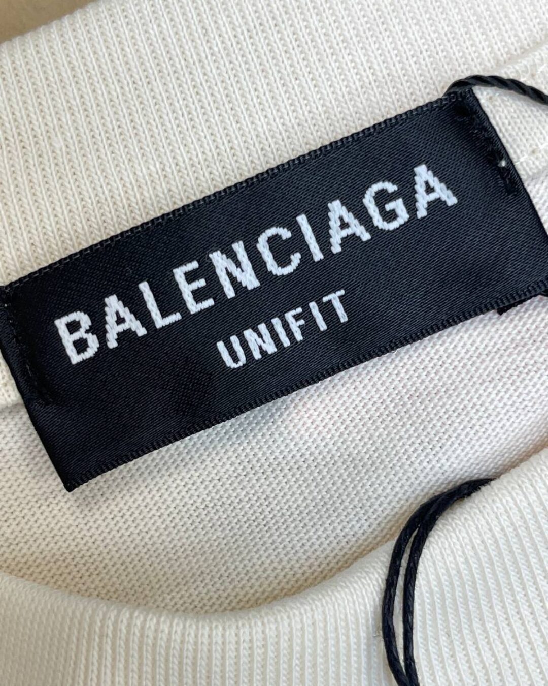 Футболка Balenciaga — фото 7