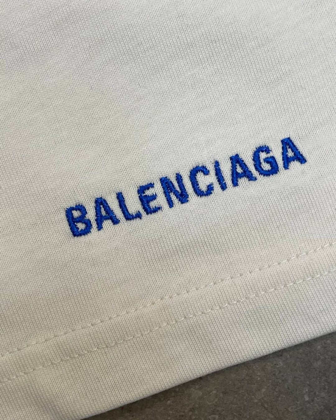 Футболка Balenciaga — фото 9