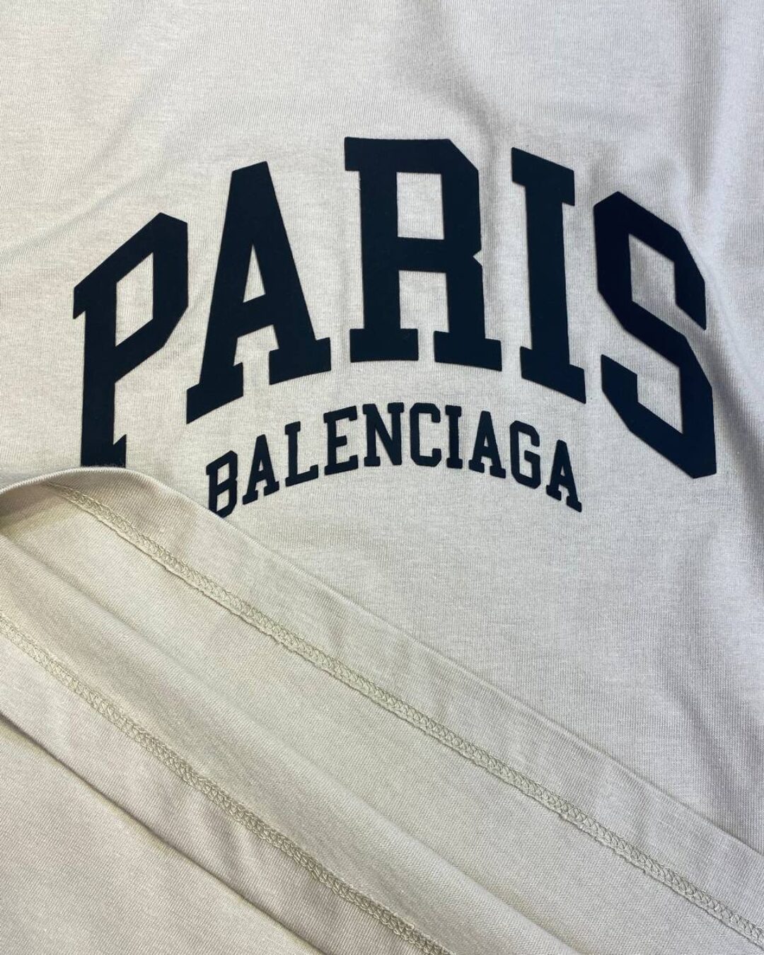 Футболка Balenciaga — фото 9