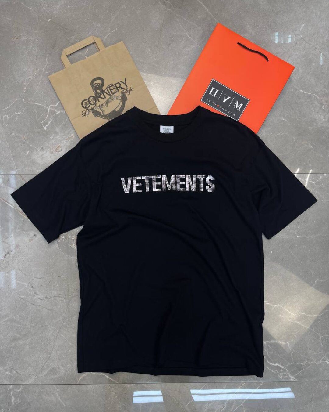 Футболка Vetements Strass Logo