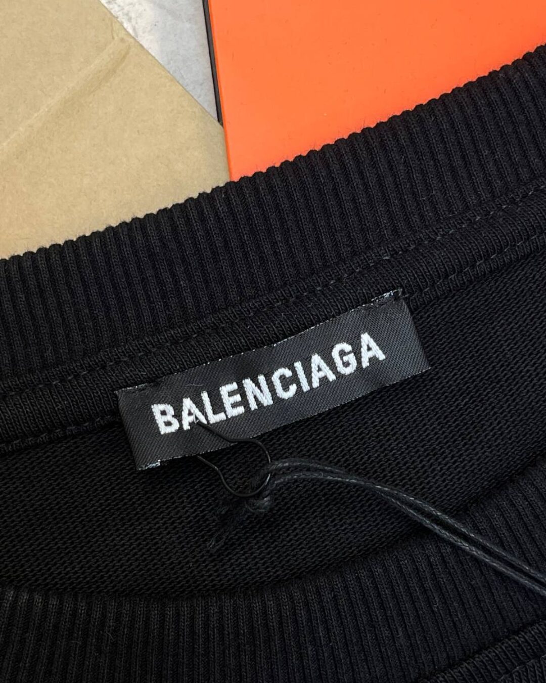 Футболка Balenciaga — фото 7