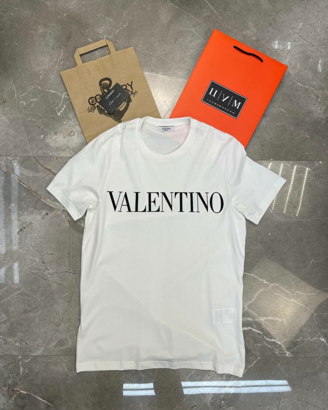 Футболка Valentino