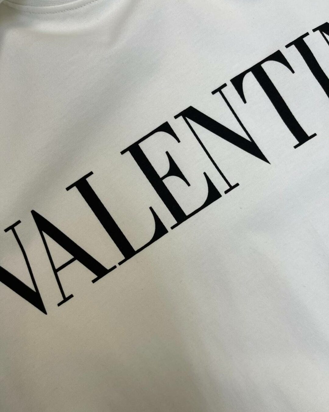 Футболка Valentino