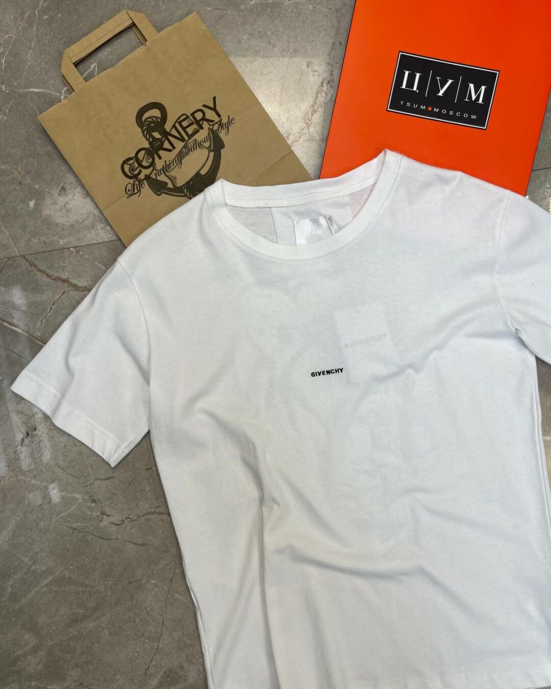 Футболка Givenchy