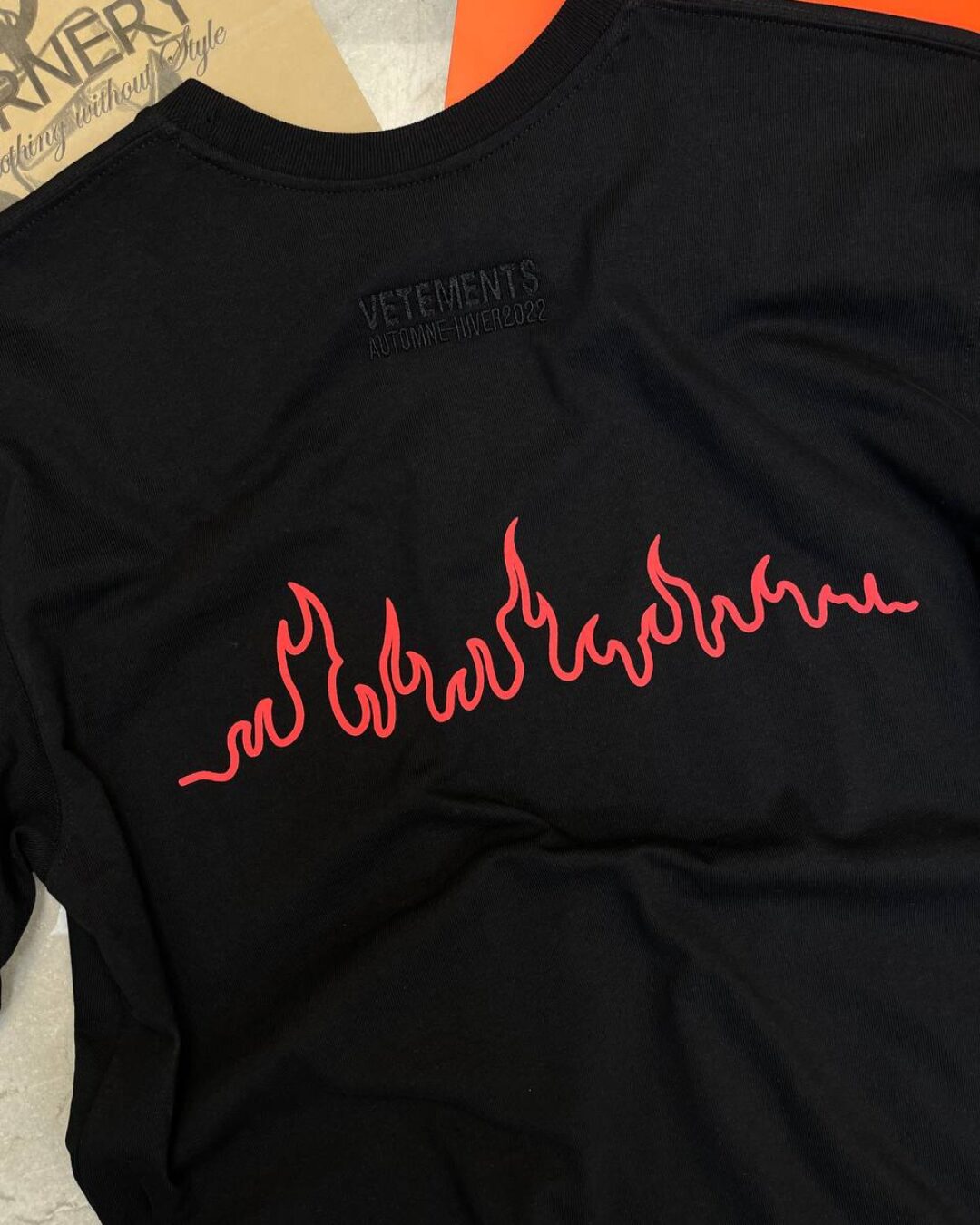 Футболка Vetements Hotter Then You'r Ex — фото 8