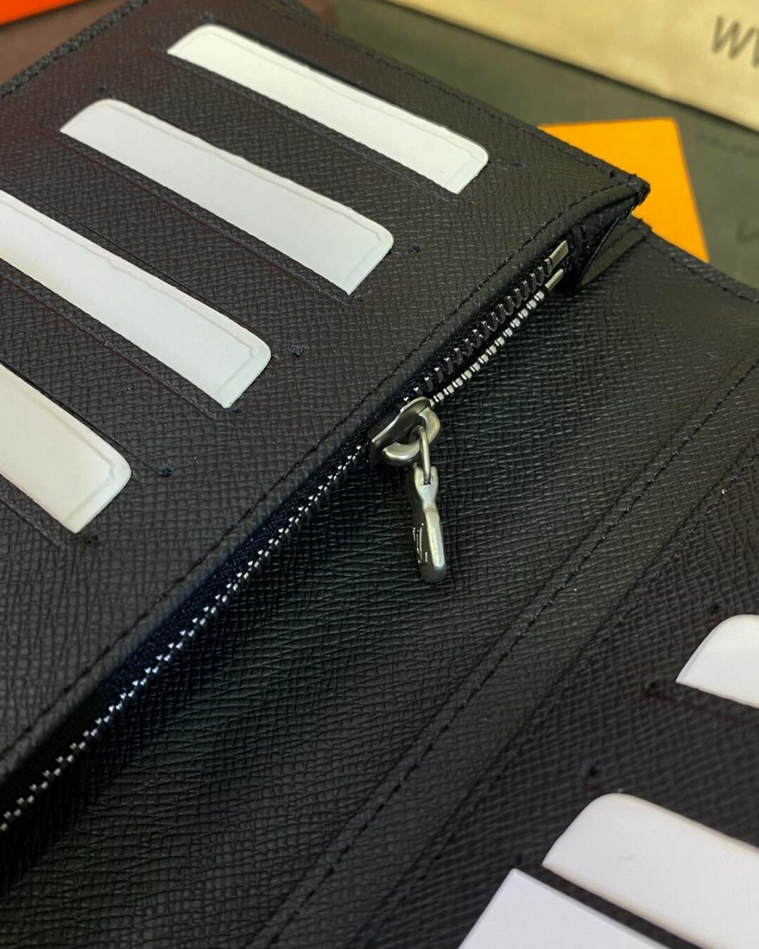 Кошелёк Louis Vuitton