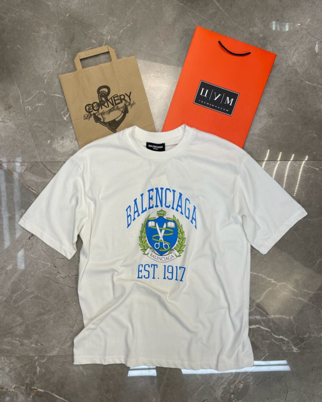 Футболка Balenciaga