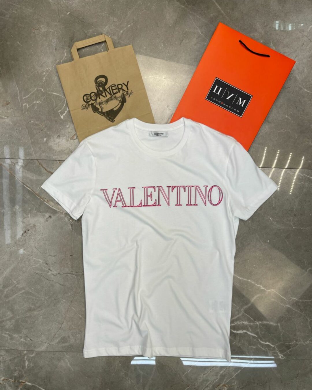 Футболка Valentino