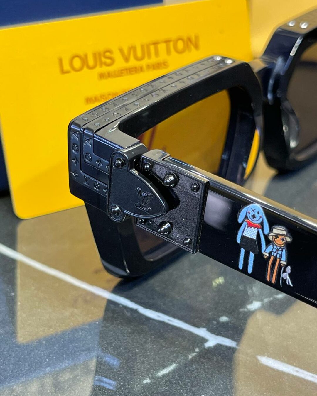 Очки Louis Vuitton