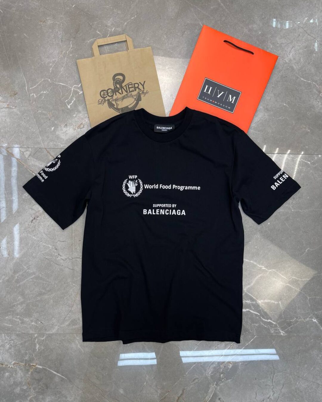 Футболка Balenciaga