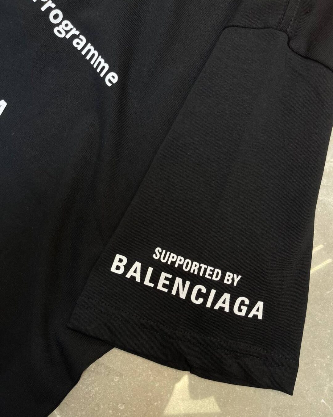 Футболка Balenciaga — фото 4