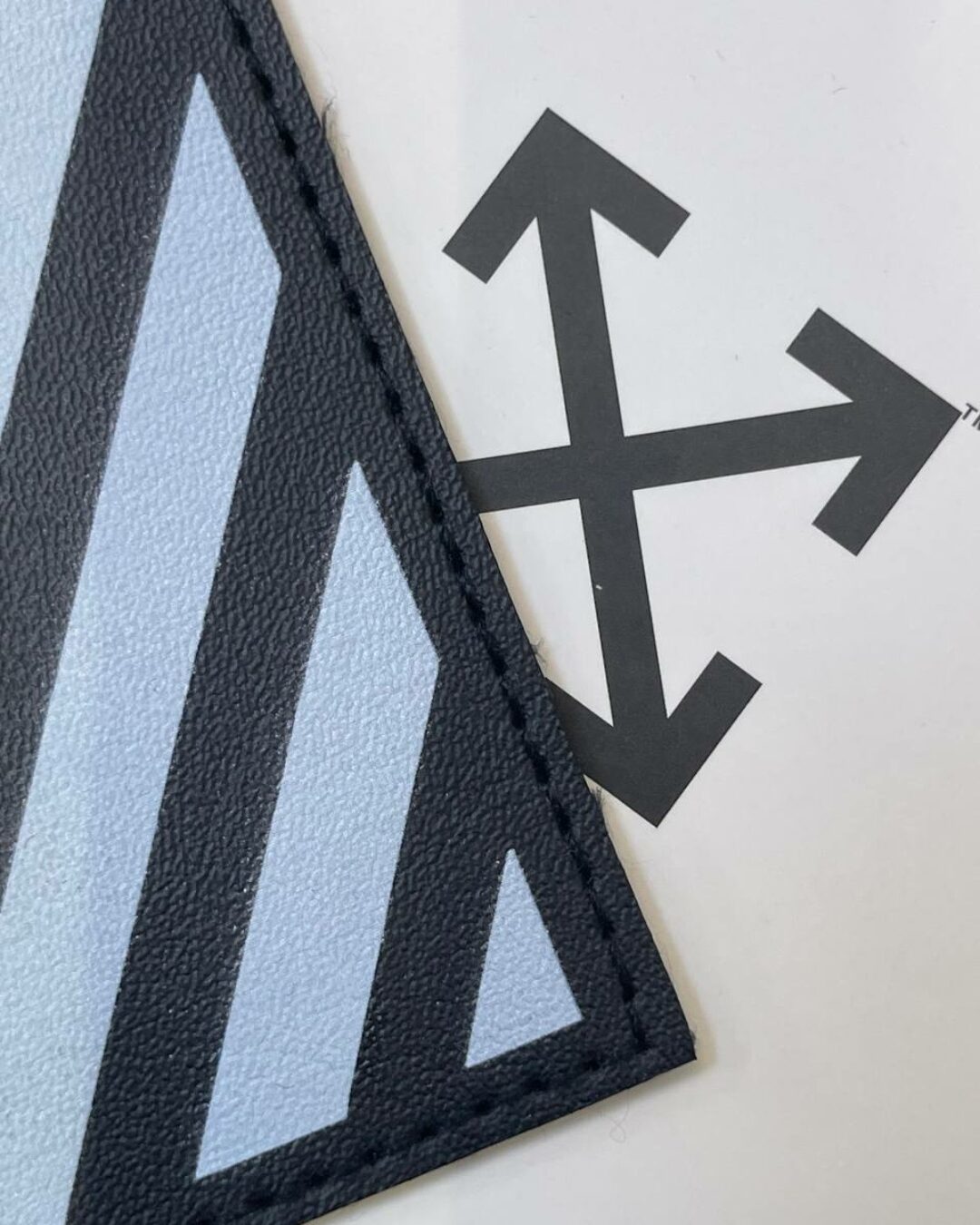 Картхолдер Off-White