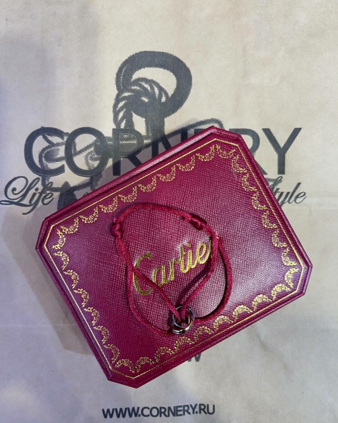Браслет Cartier Trinity Red