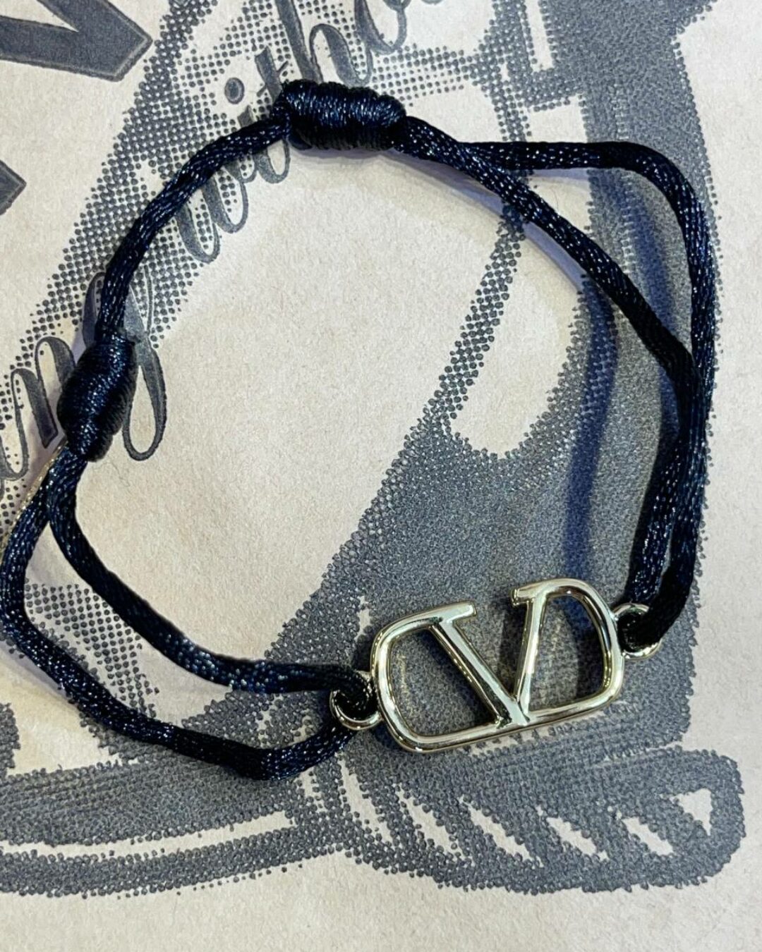 Браслет Valentino