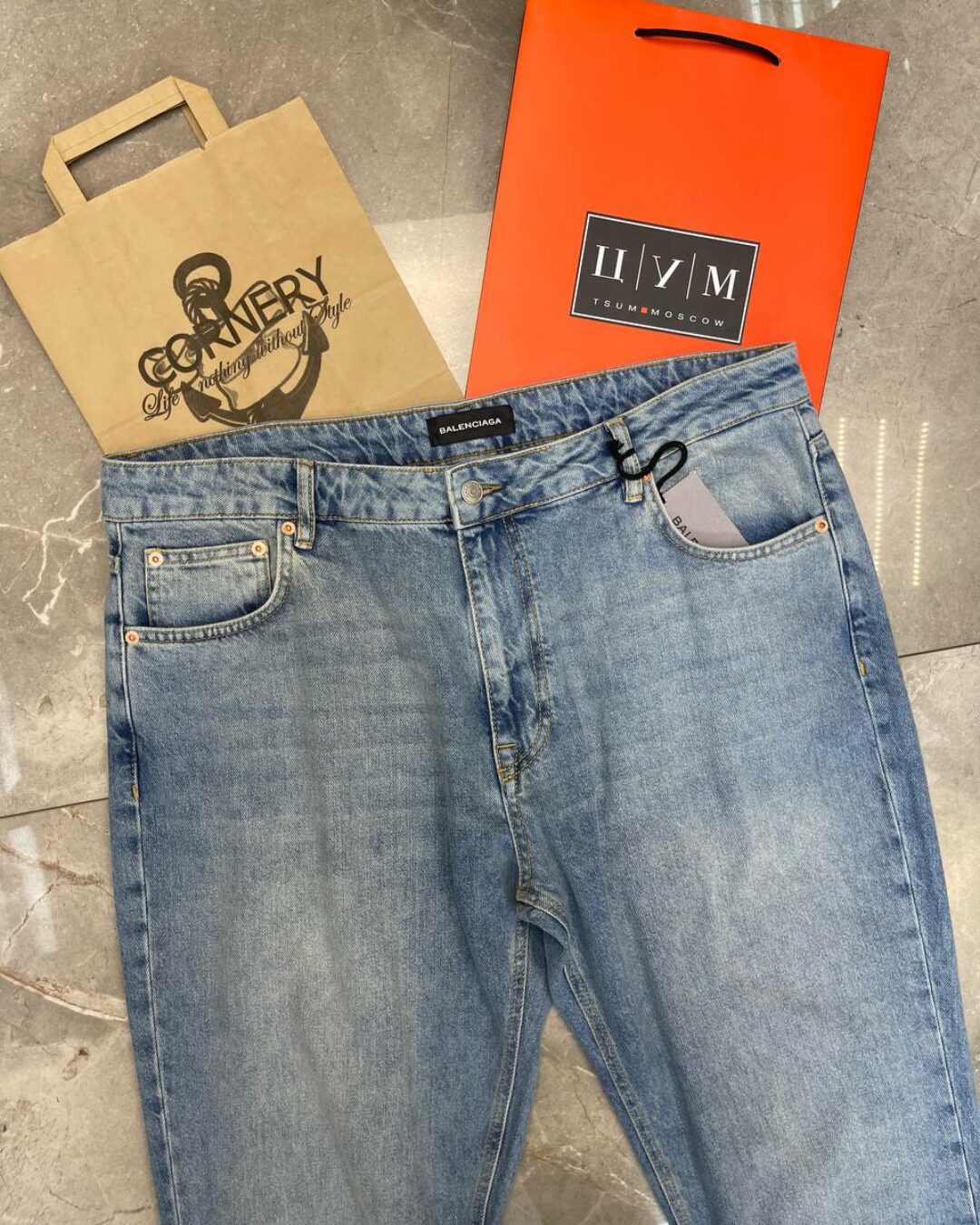 Джинсы Balenciaga