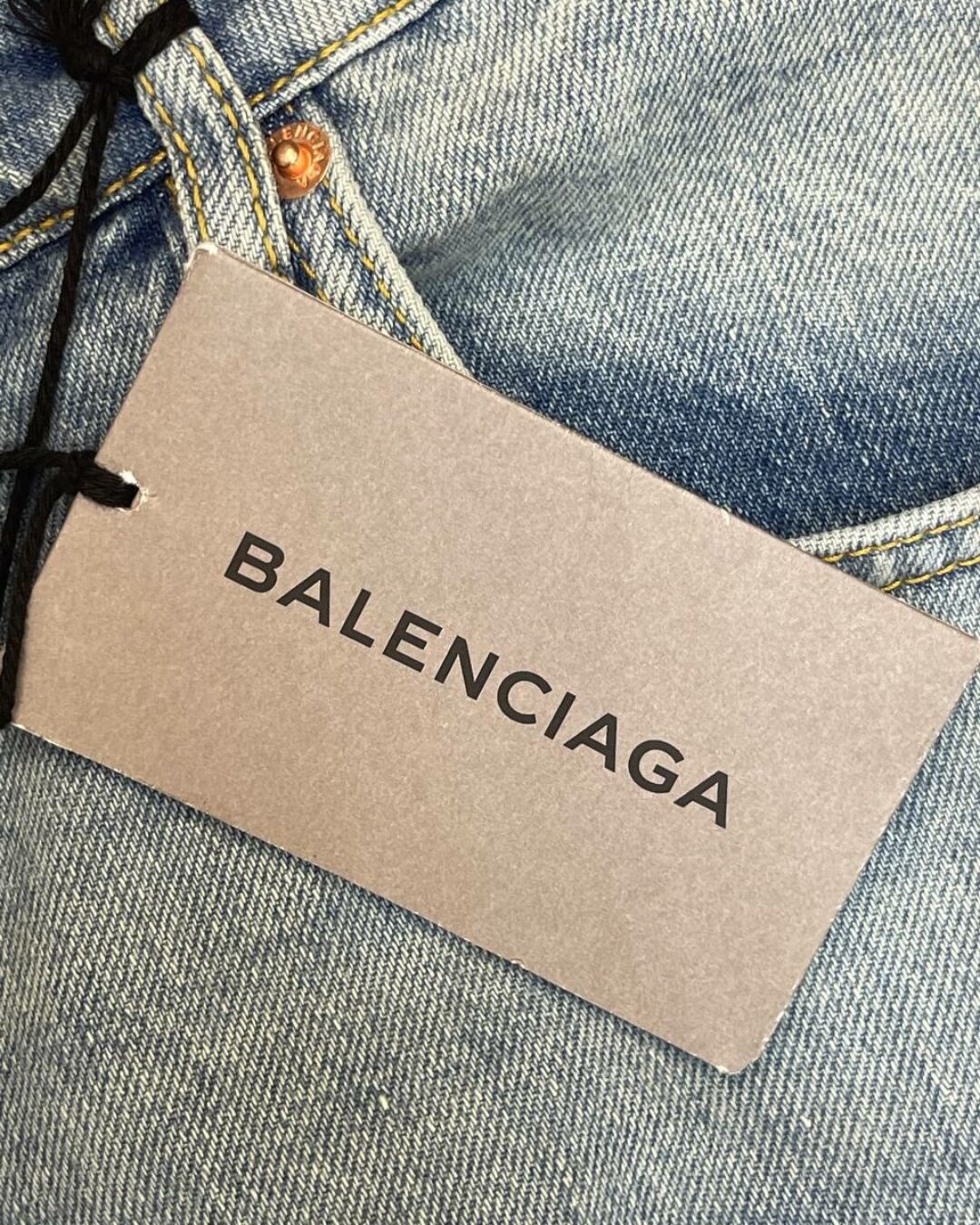 Джинсы Balenciaga