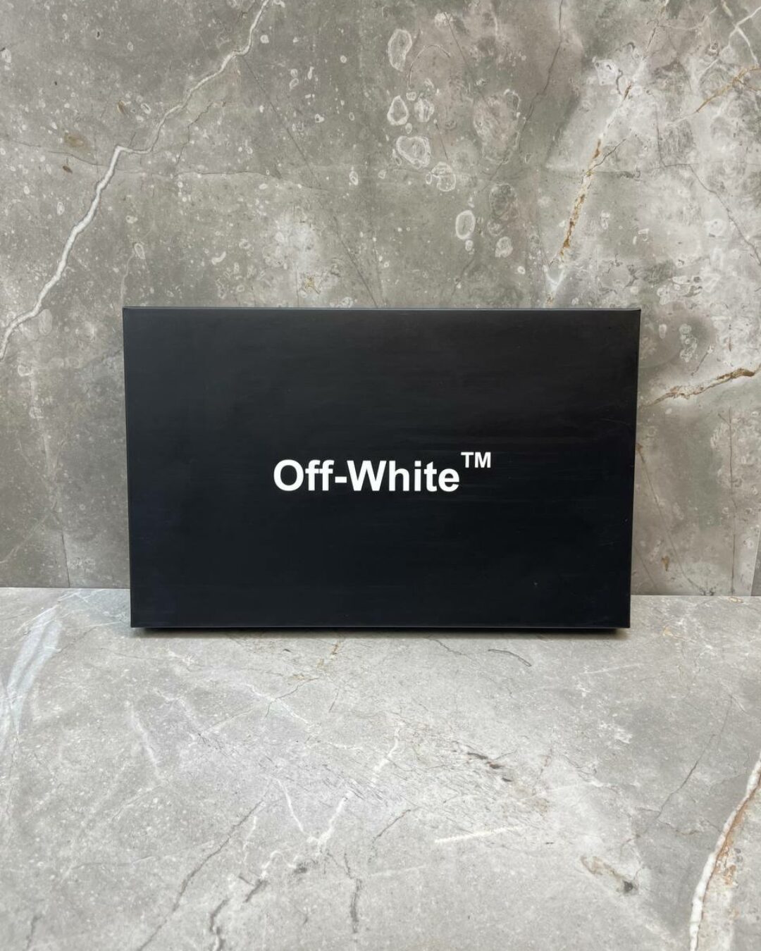 Коробка Off White