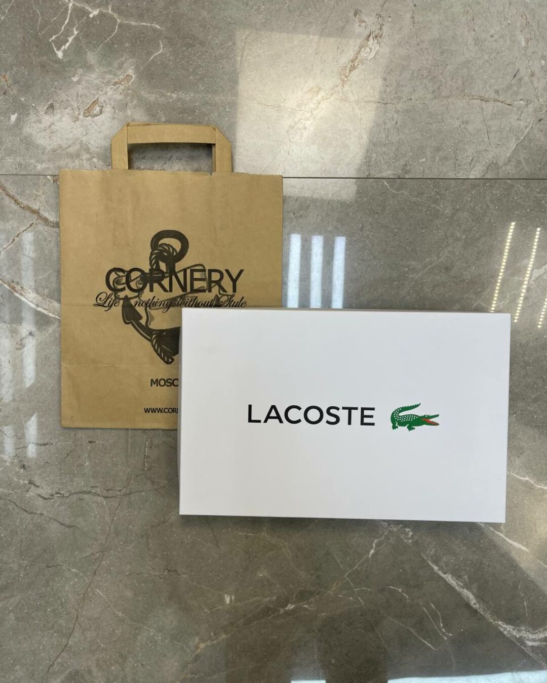 Коробка Lacoste