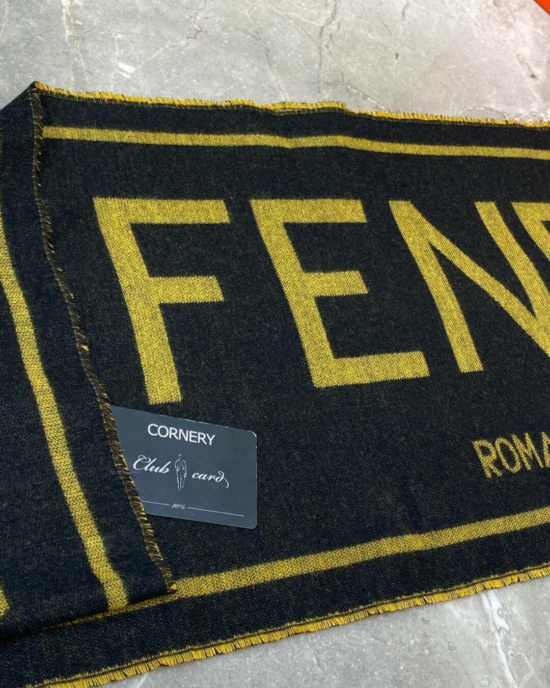 Шарф Fendi