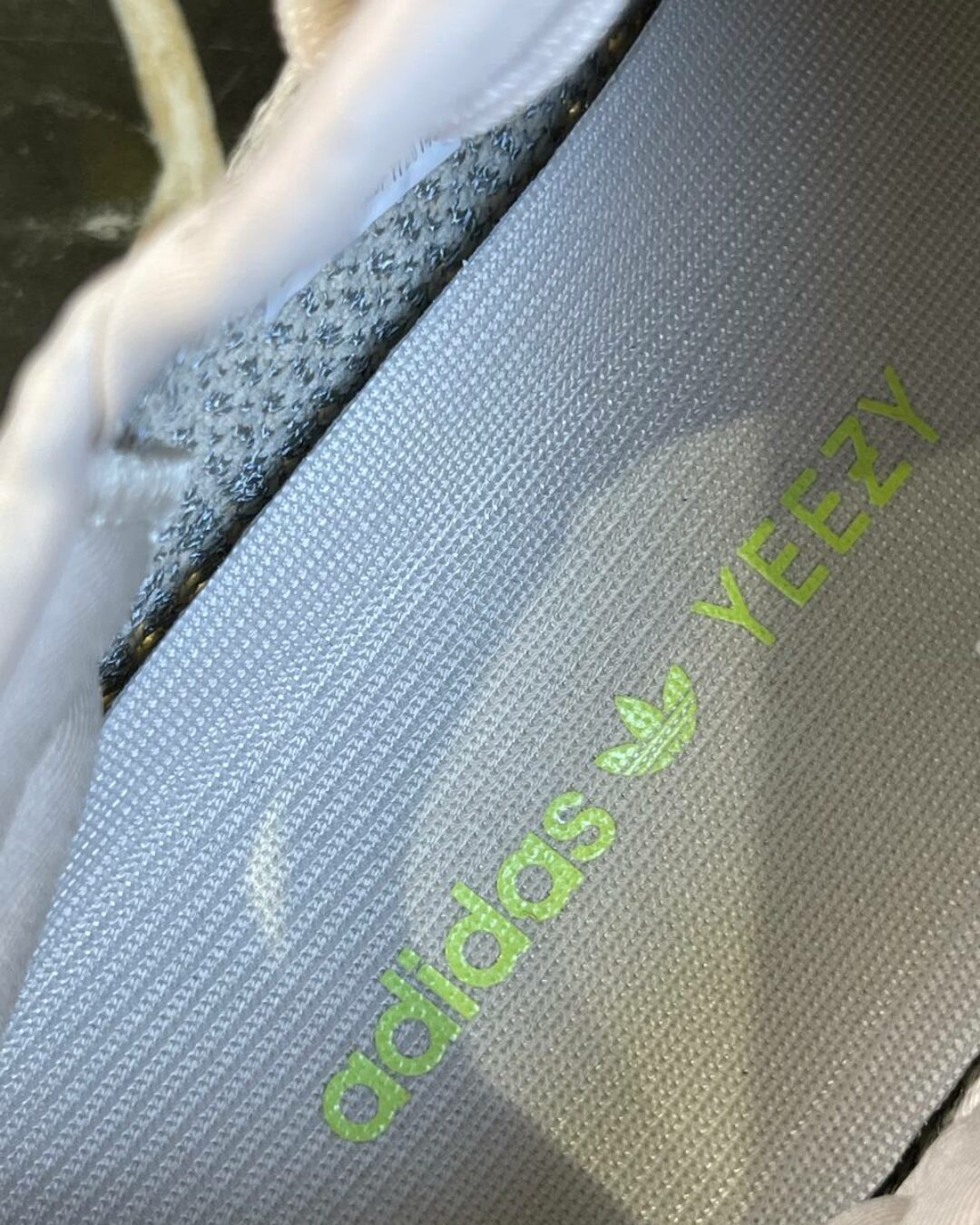 Yeezy 350 V2 Citrin