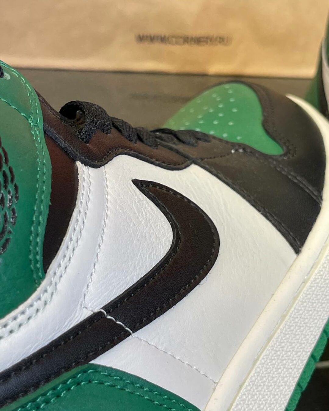 Кроссовки Jordan 1 Retro High Pine Green