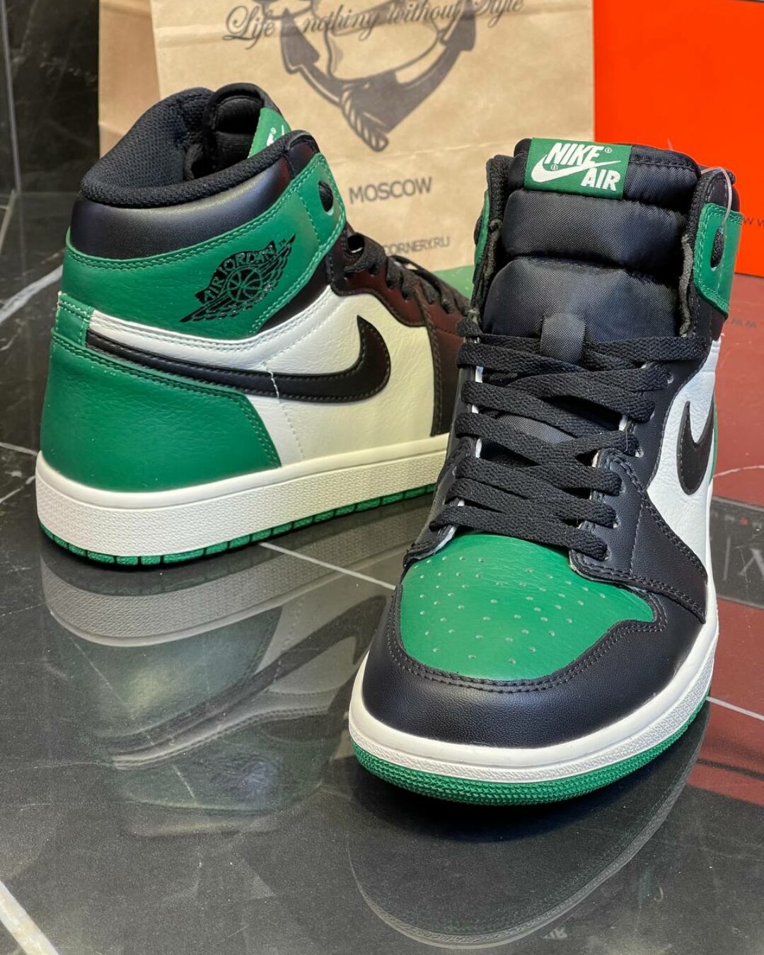 Кроссовки Jordan 1 Retro High Pine Green