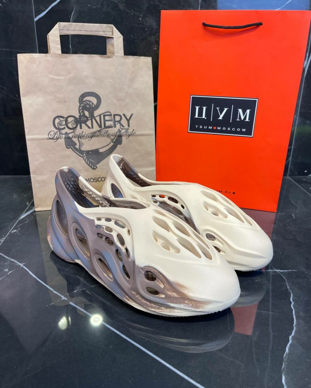 Yeezy Foam Runner MX Cream Clay