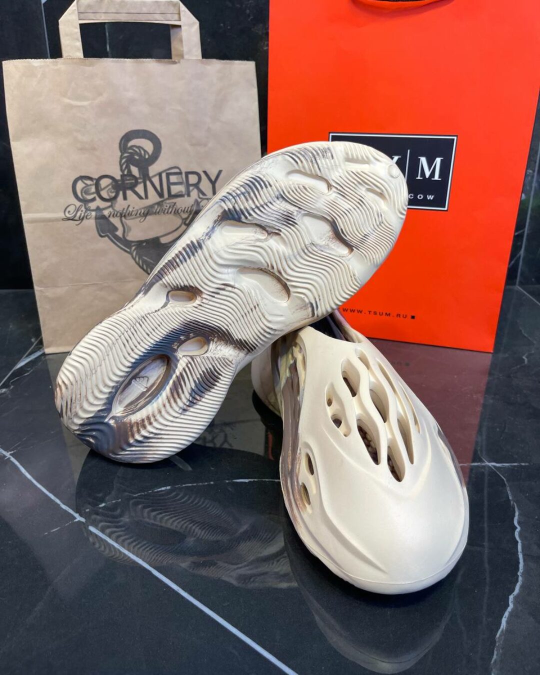 Yeezy Foam Runner MX Cream Clay