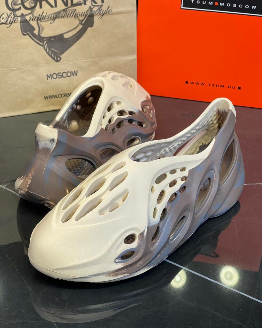 Yeezy Foam Runner MX Cream Clay