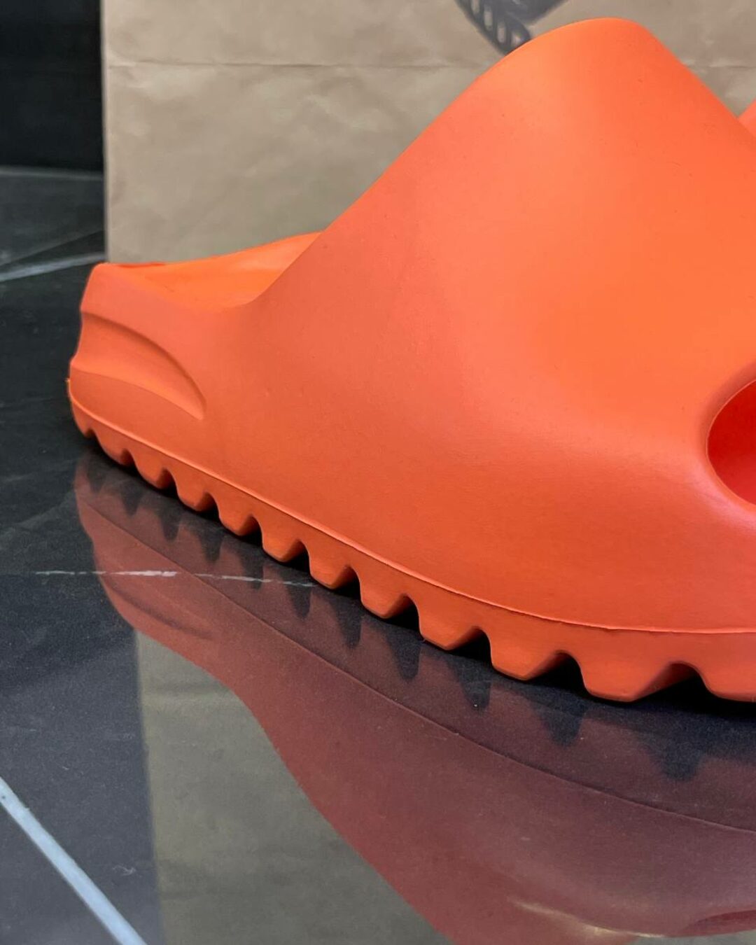 Yeezy Slide "Enflame Orange"