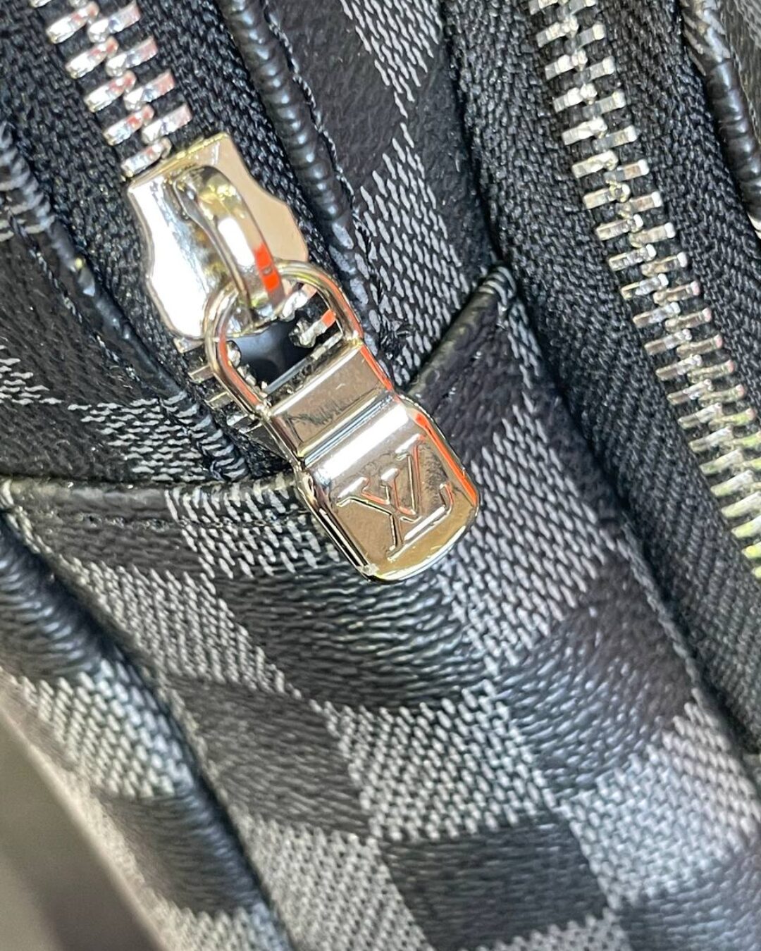 Сумка Louis Vuitton Avenue