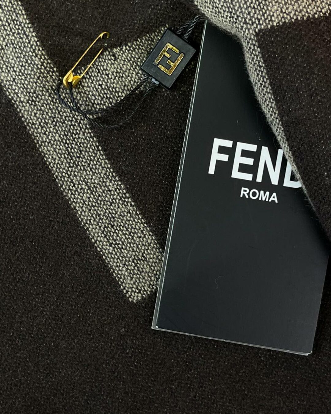 Шарф Fendi