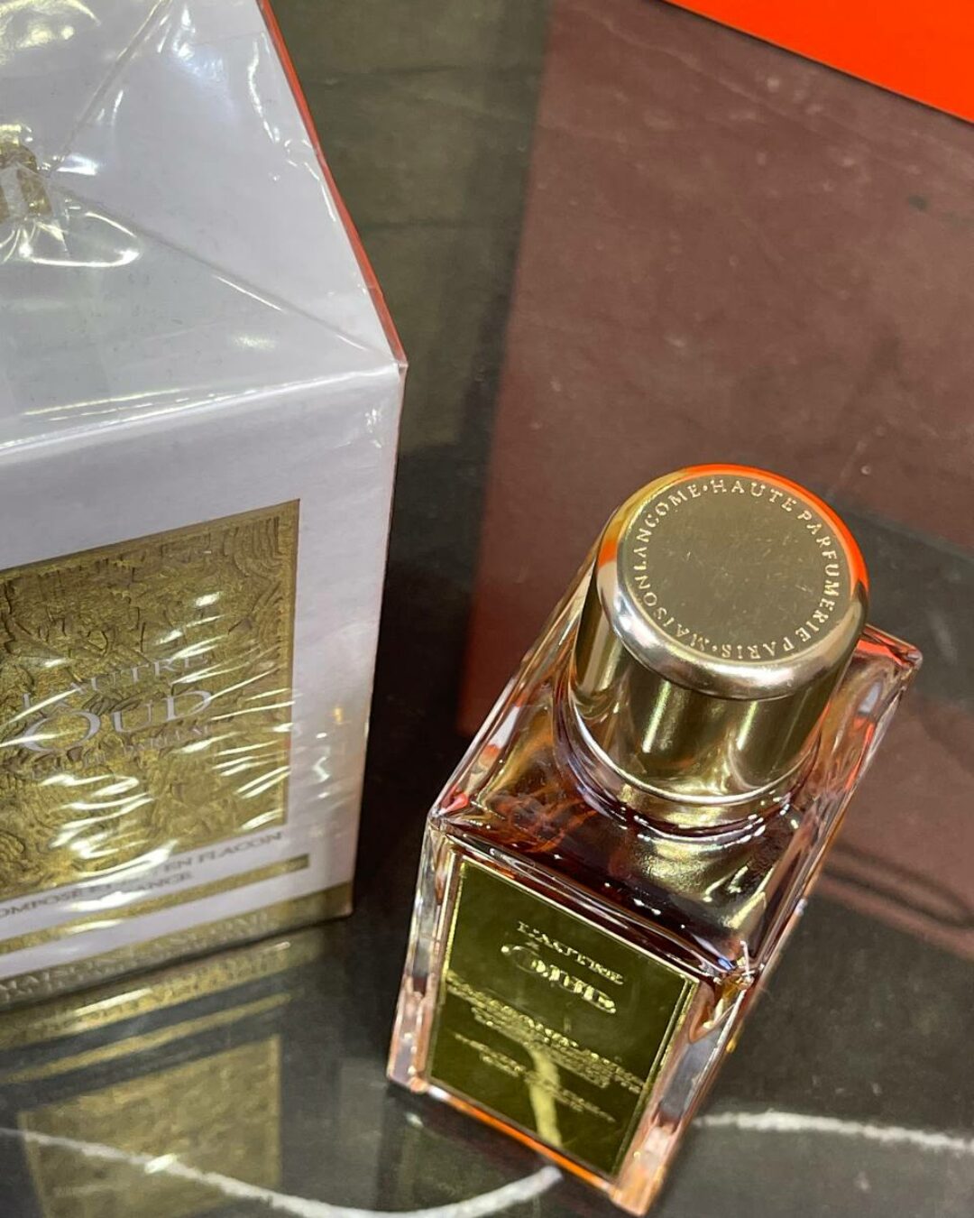 Парфюм Oud Ambroisie