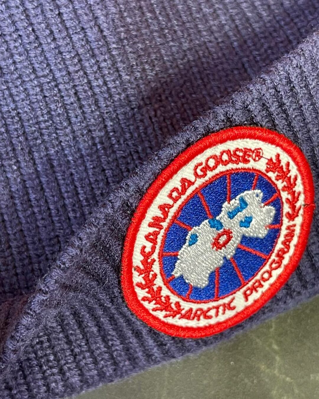 Шапка Canada Goose