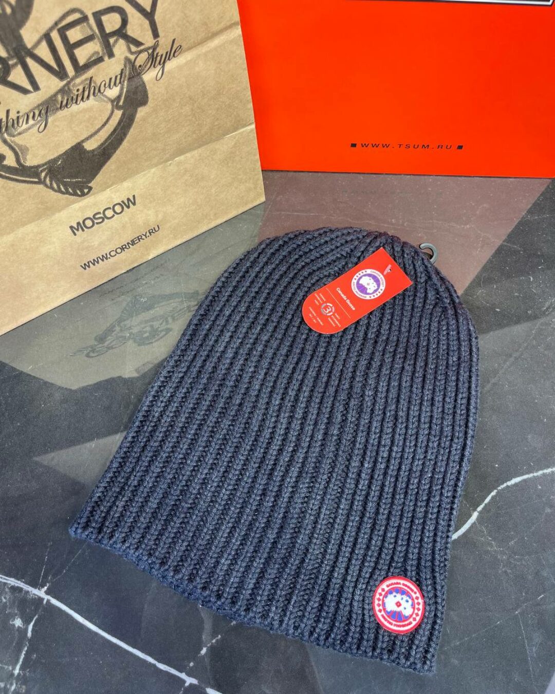 Шапка Canada Goose