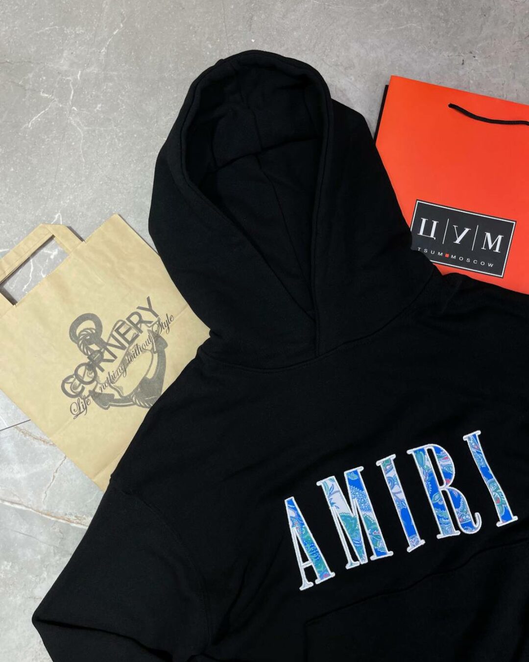Худи Amiri