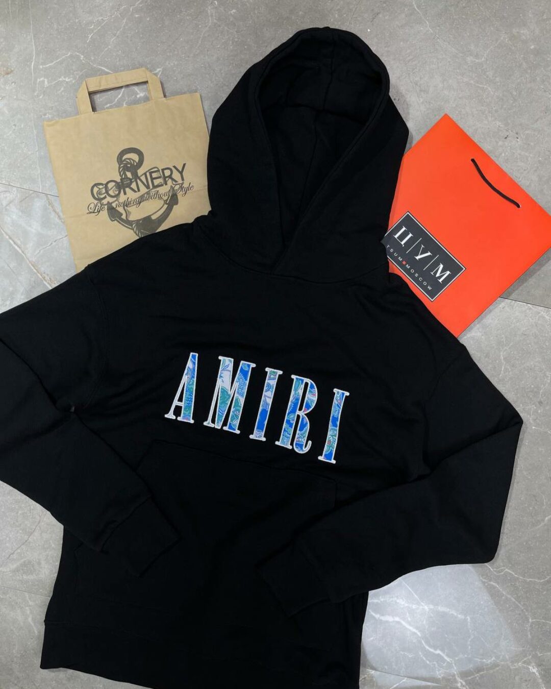 Худи Amiri
