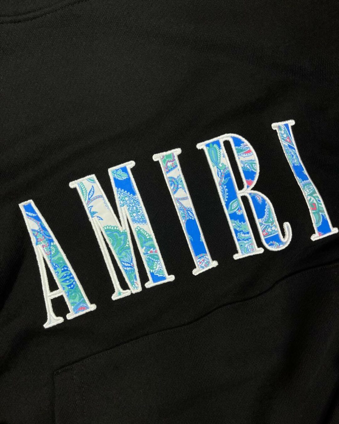 Худи Amiri