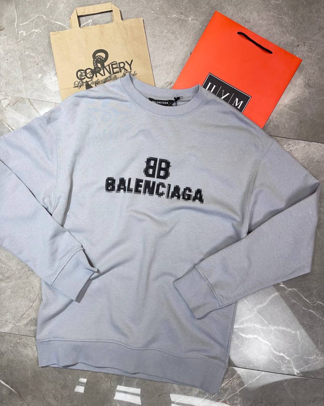 Кофта Balenciaga — фото 4