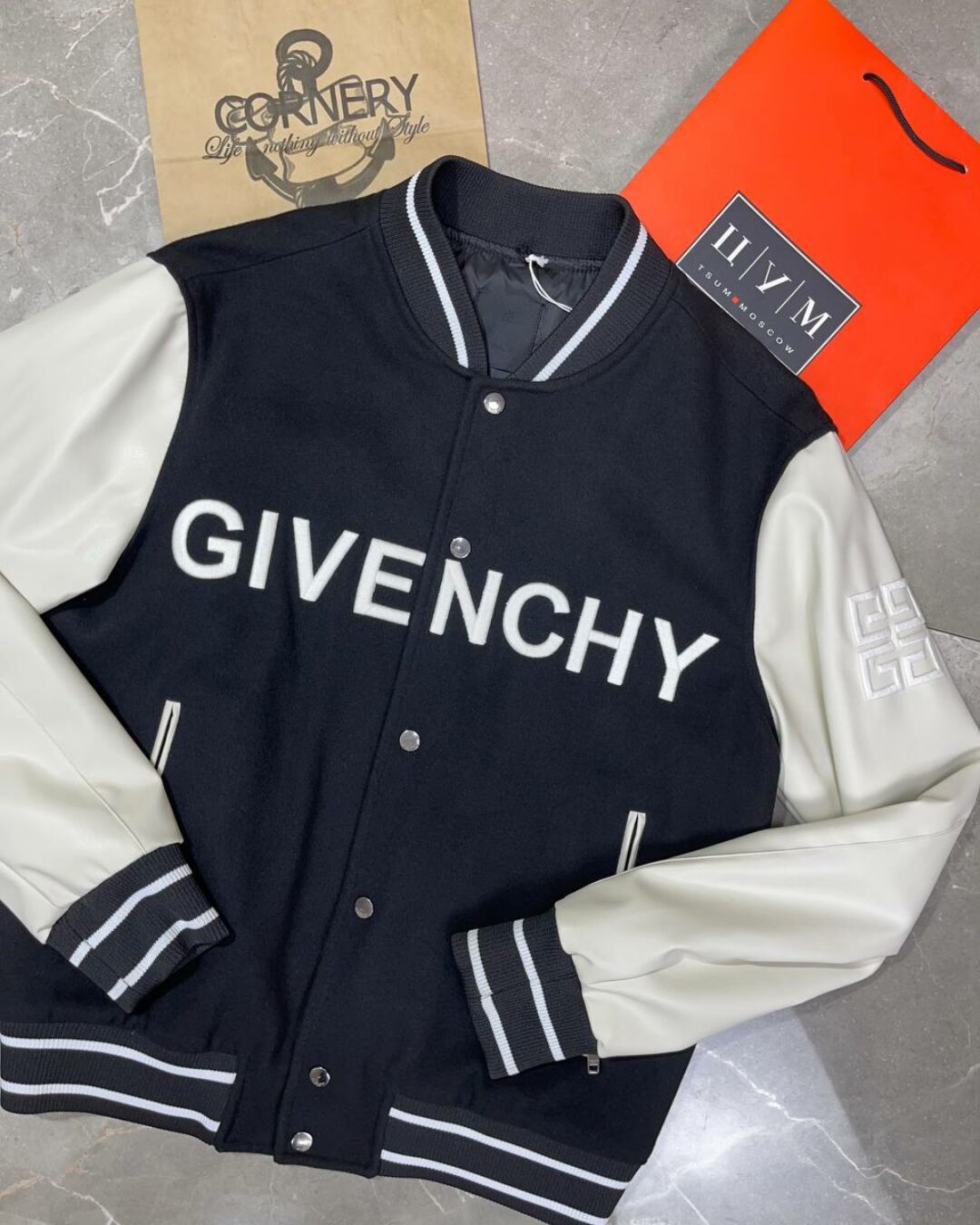 Бомбер Givenchy