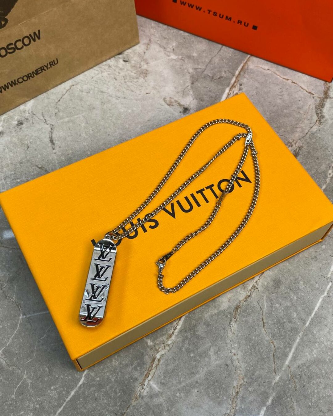 Цепочка Louis Vuitton