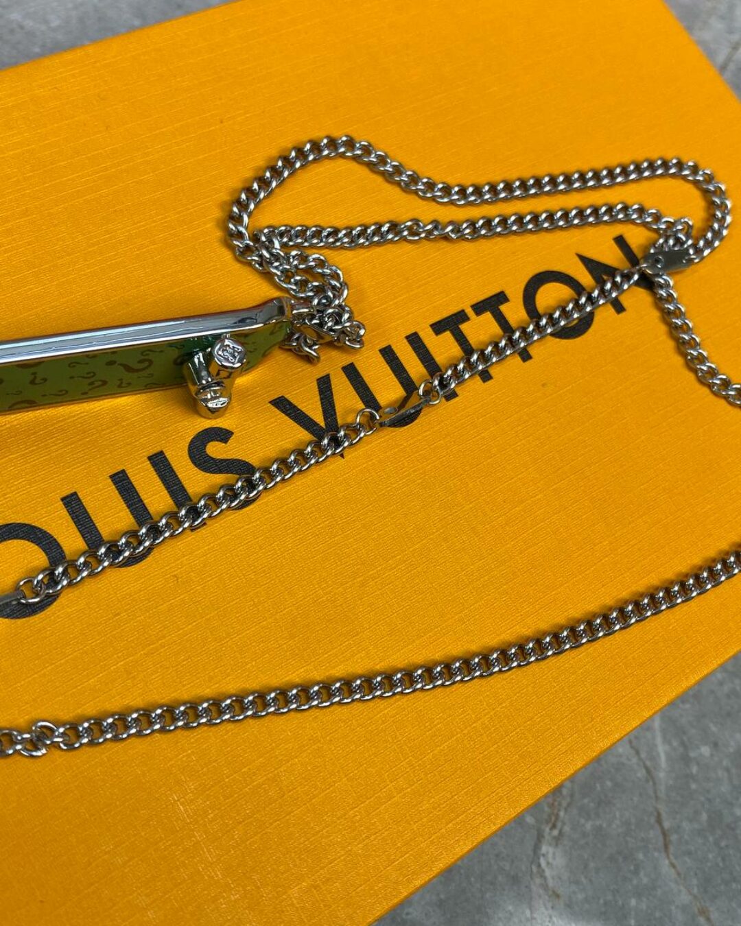 Цепочка Louis Vuitton