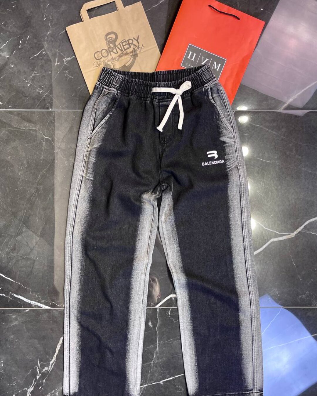 Штаны Balenciaga
