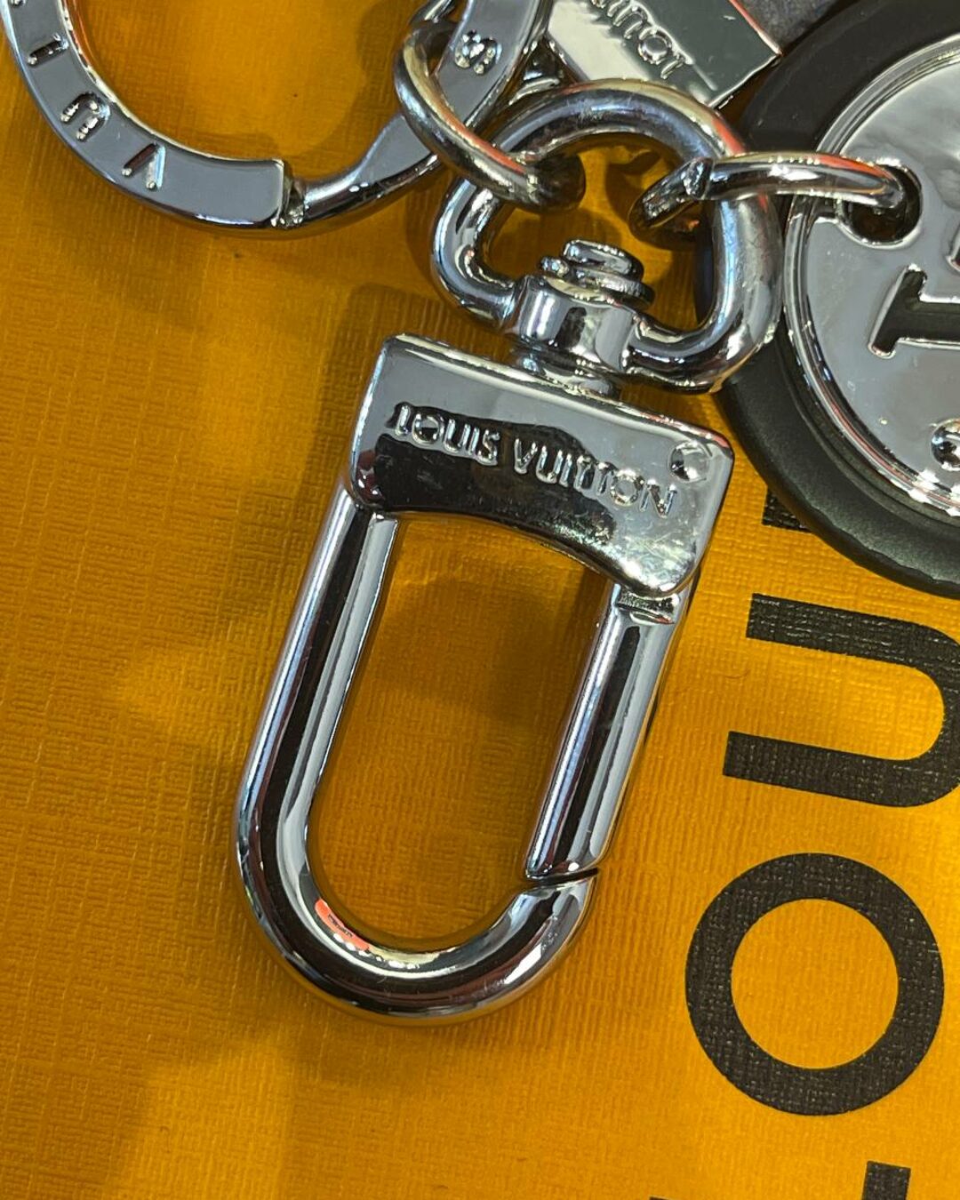 Брелок Louis Vuitton