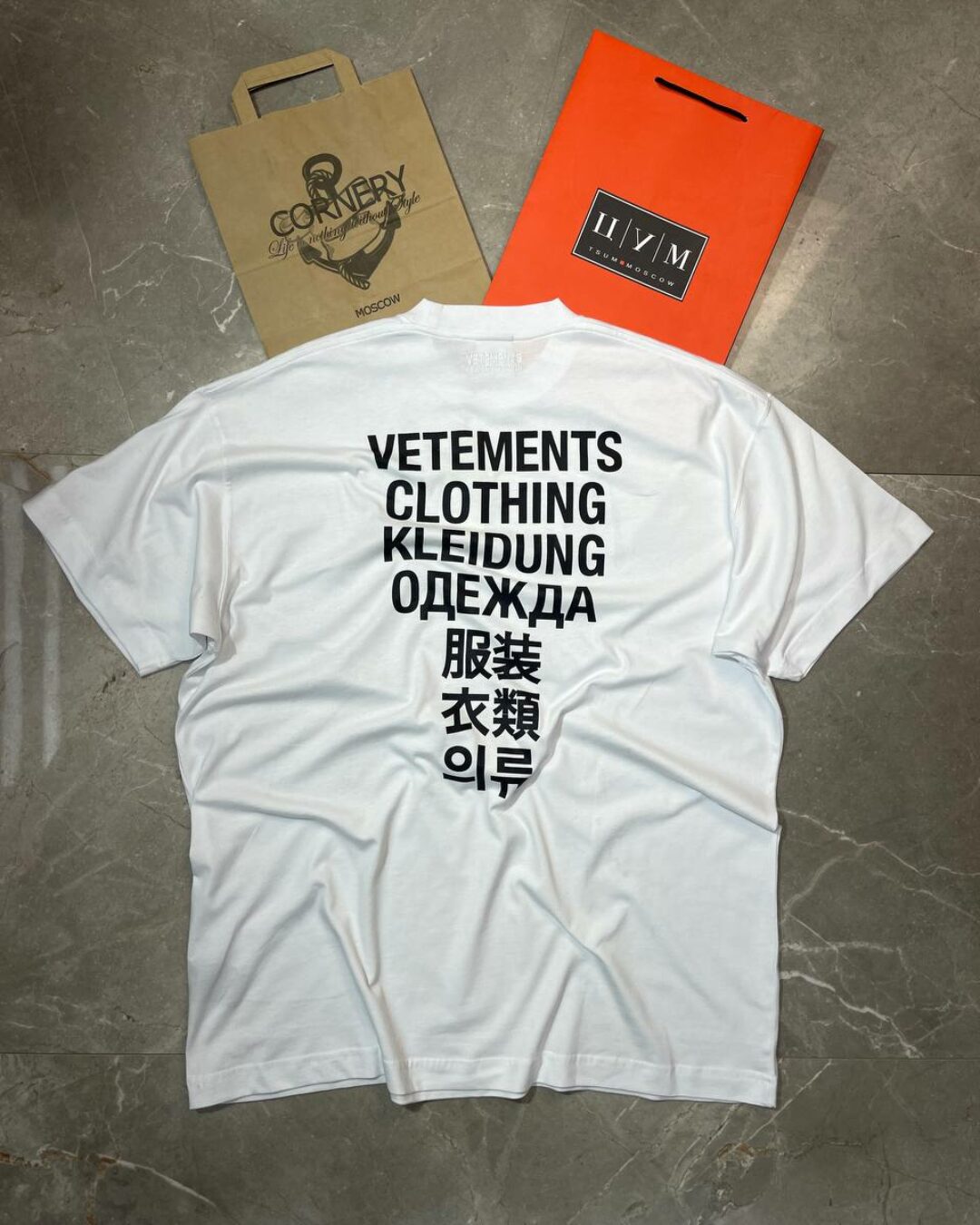 Футболка Vetements