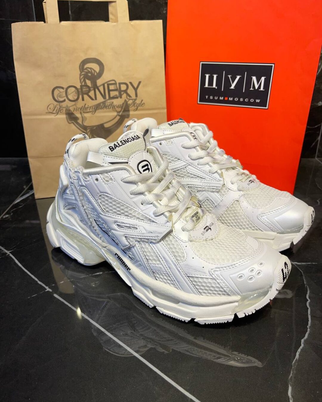 Кроссовки Balenciaga Runner
