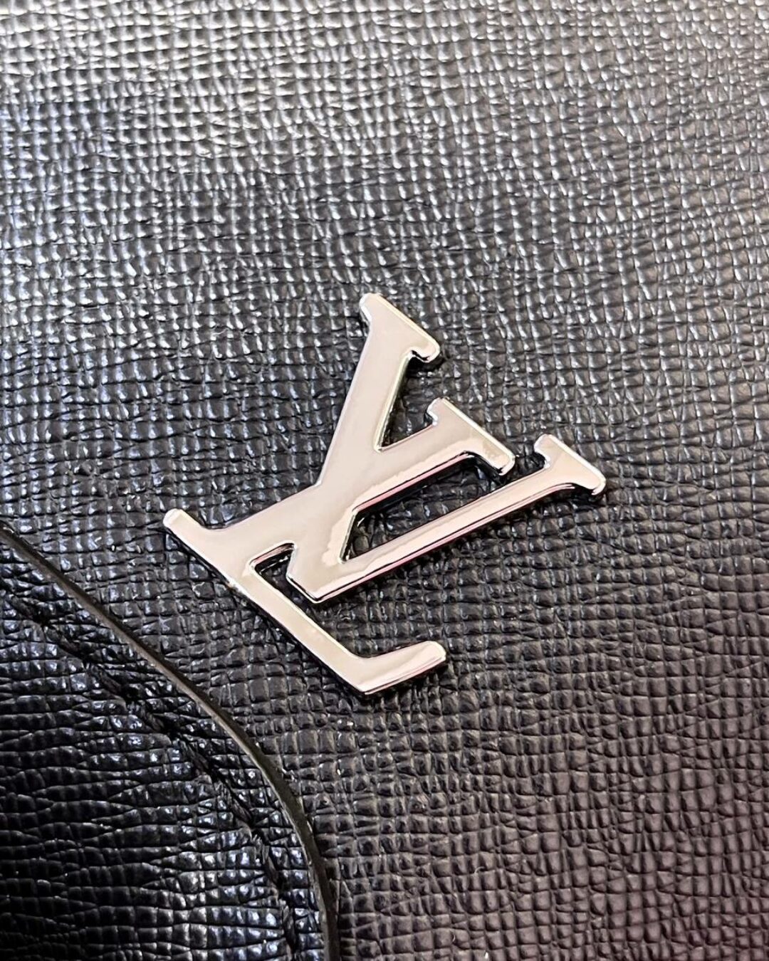 Сумка Louis Vuitton Avenue
