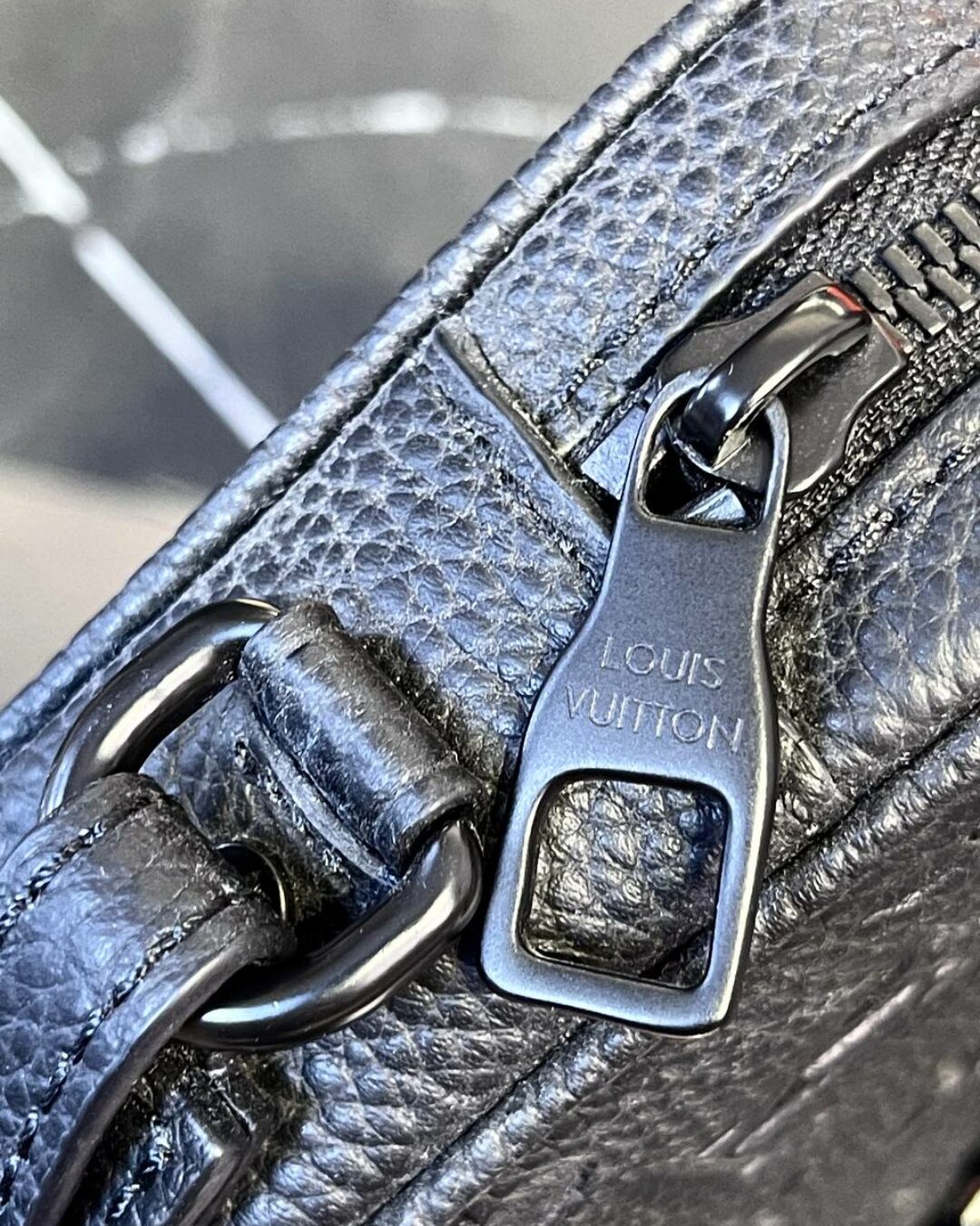 Сумка Louis Vuitton Alpha Wearable Wallet Bag