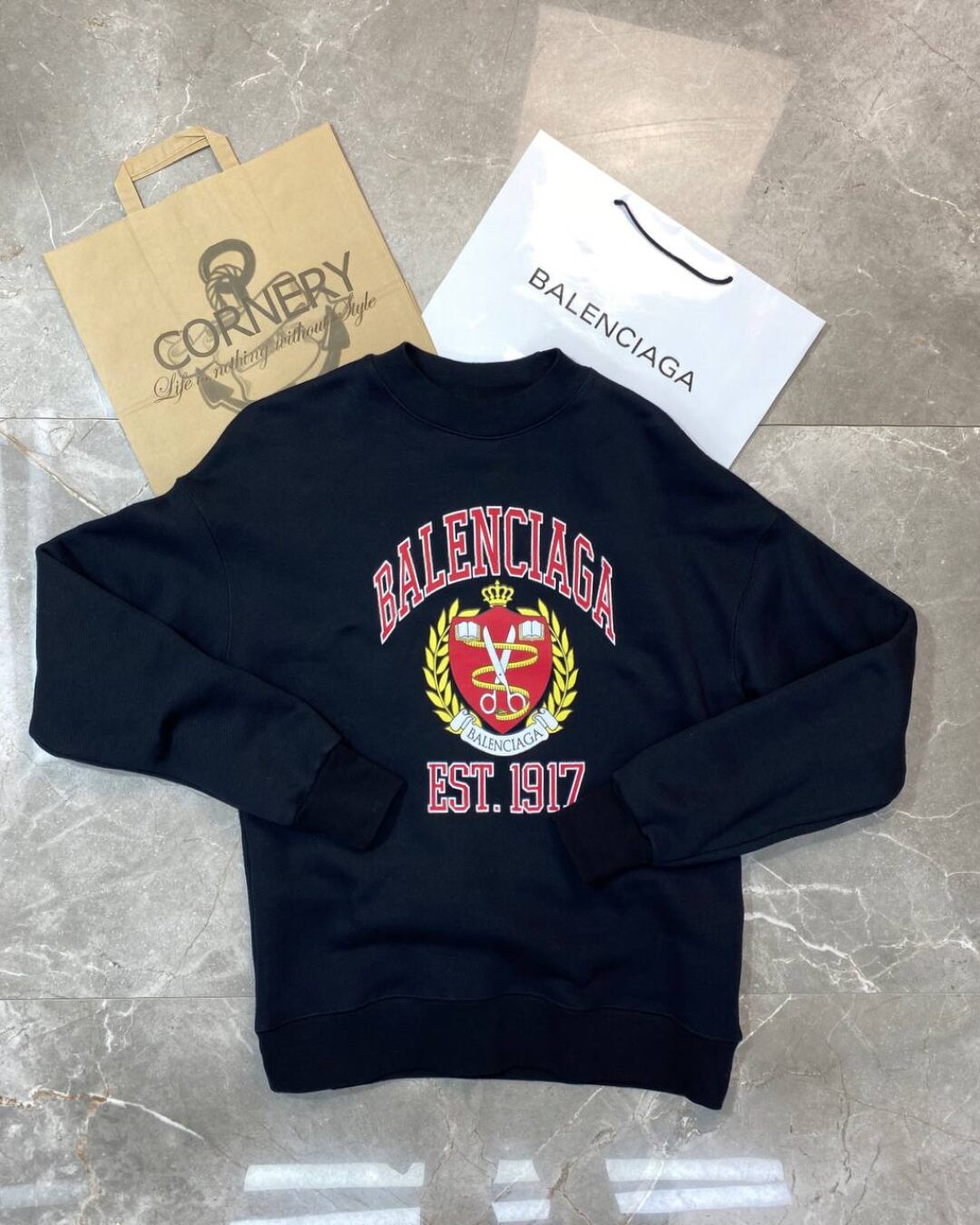Кофта Balenciaga